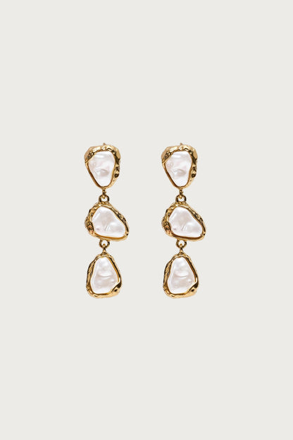 So Pearly Dangle Earrings