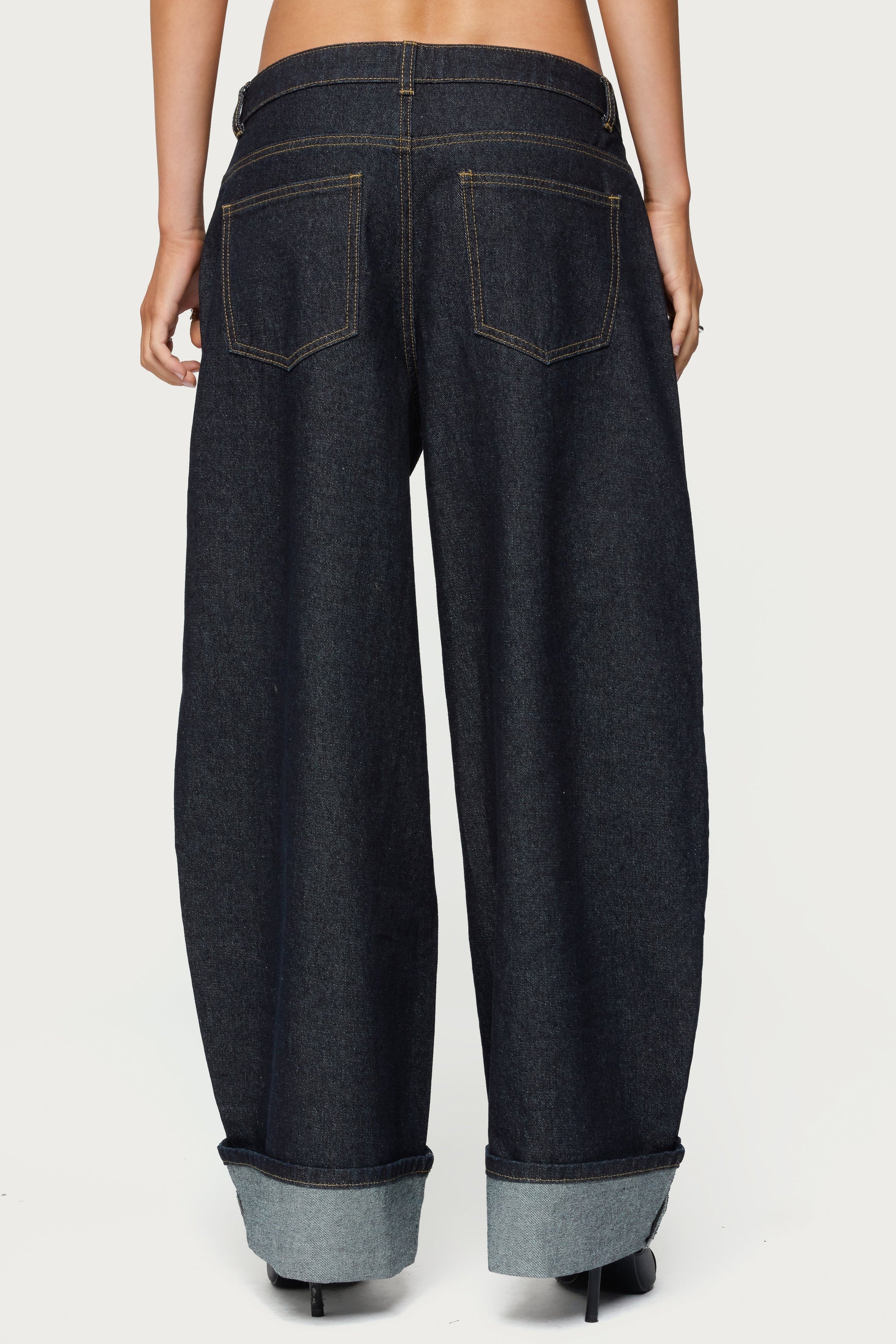 Petite Kella Low Rise Baggy Jeans